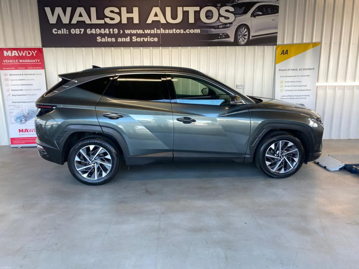 Hyundai Tucson EXECUTIVE PLUS 5DR - Image 3