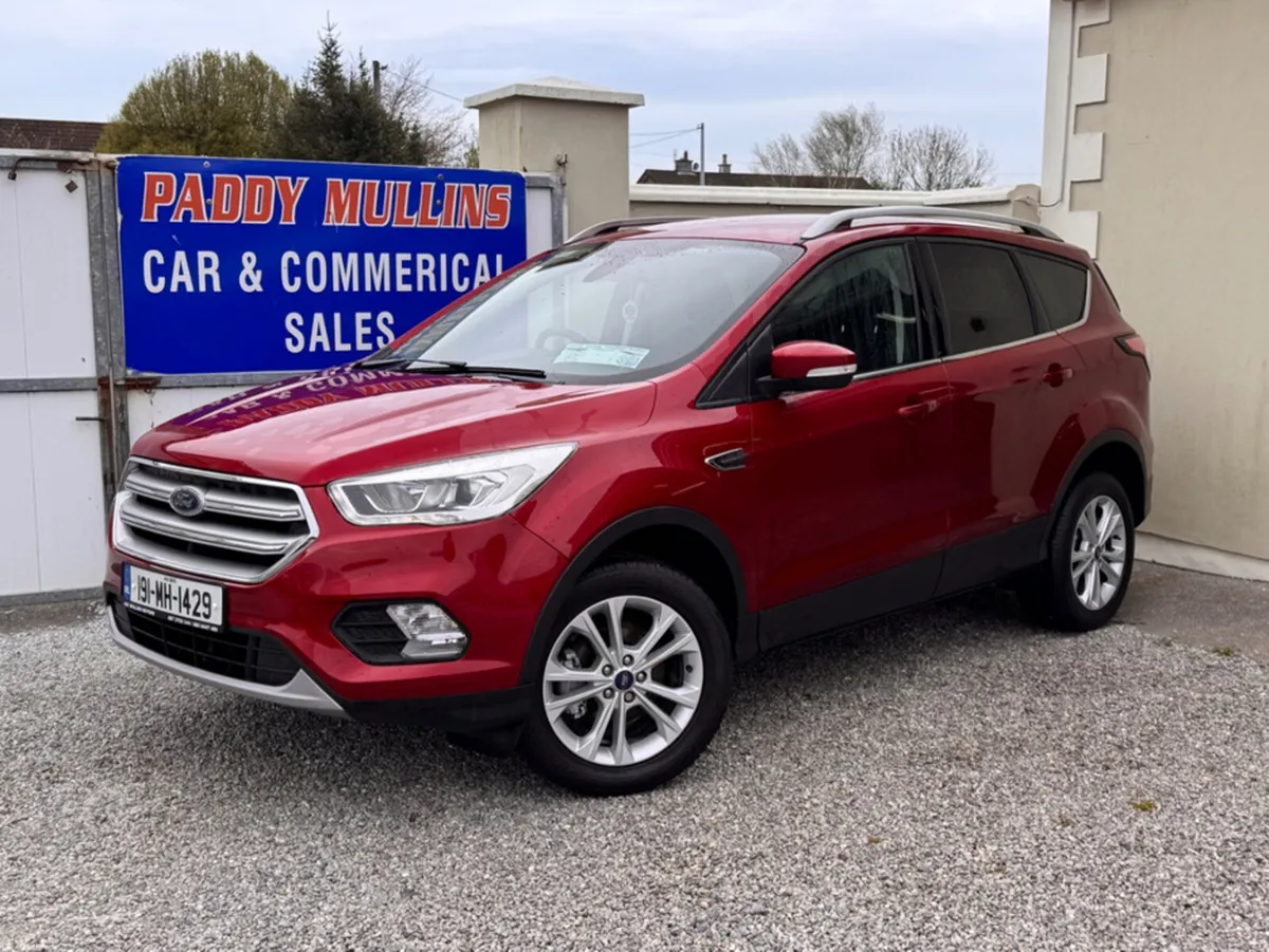 Ford Kuga TITANIUM 1.5 TDCI 120PS 4DR MAN - Image 2