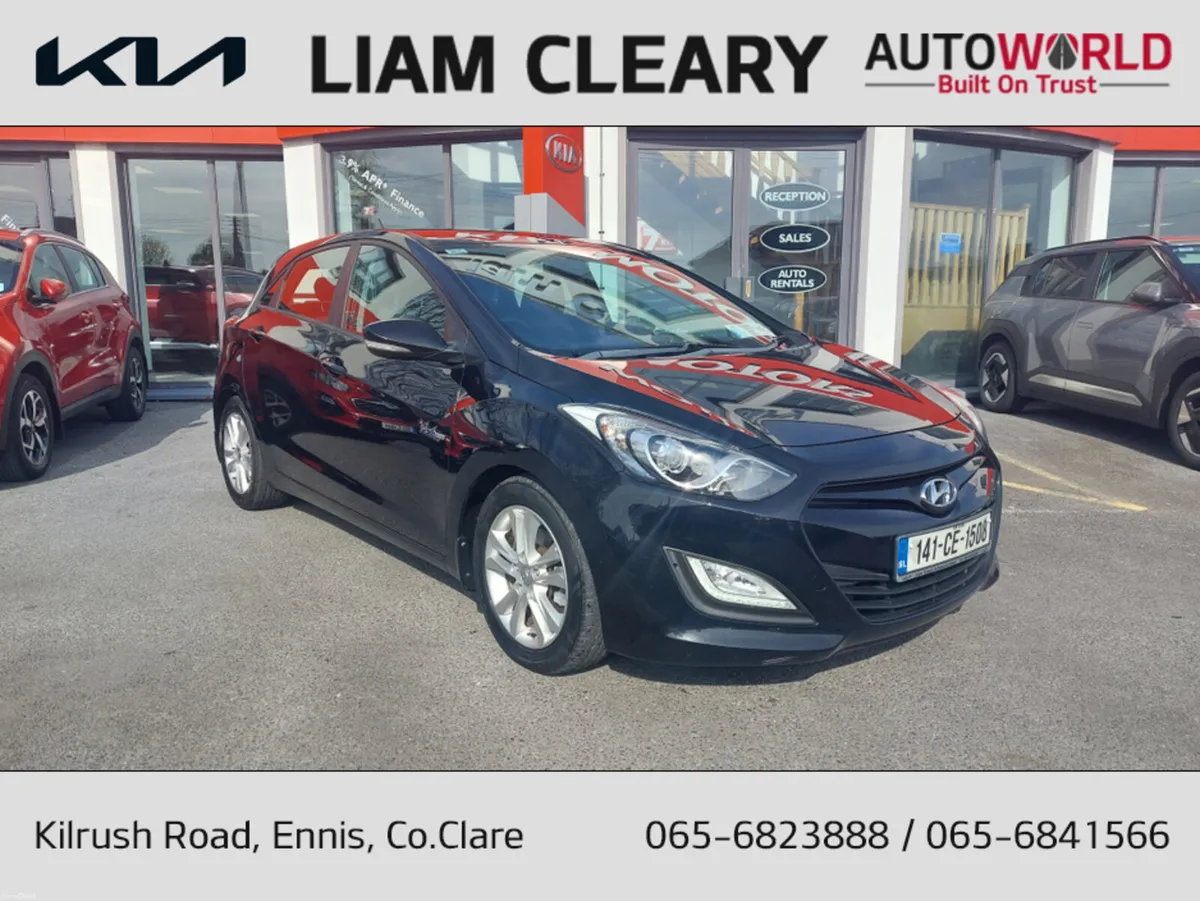 Hyundai i30 1.6 DSL DELUXE 4DR - Image 1