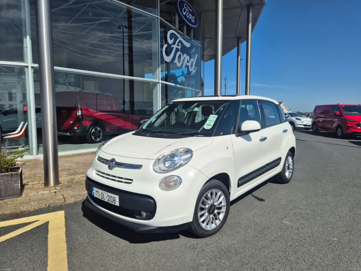 Fiat 500L LOUNGE 1.3 MULTIJET 95BHP - Image 1