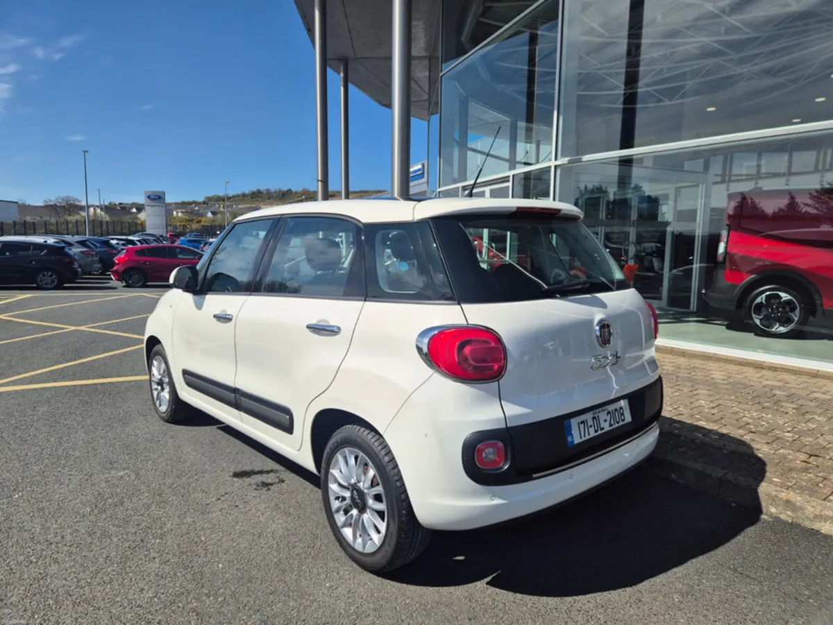 Fiat 500L LOUNGE 1.3 MULTIJET 95BHP - Image 2