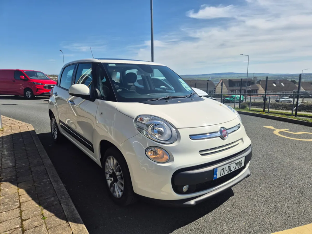 Fiat 500L LOUNGE 1.3 MULTIJET 95BHP - Image 6