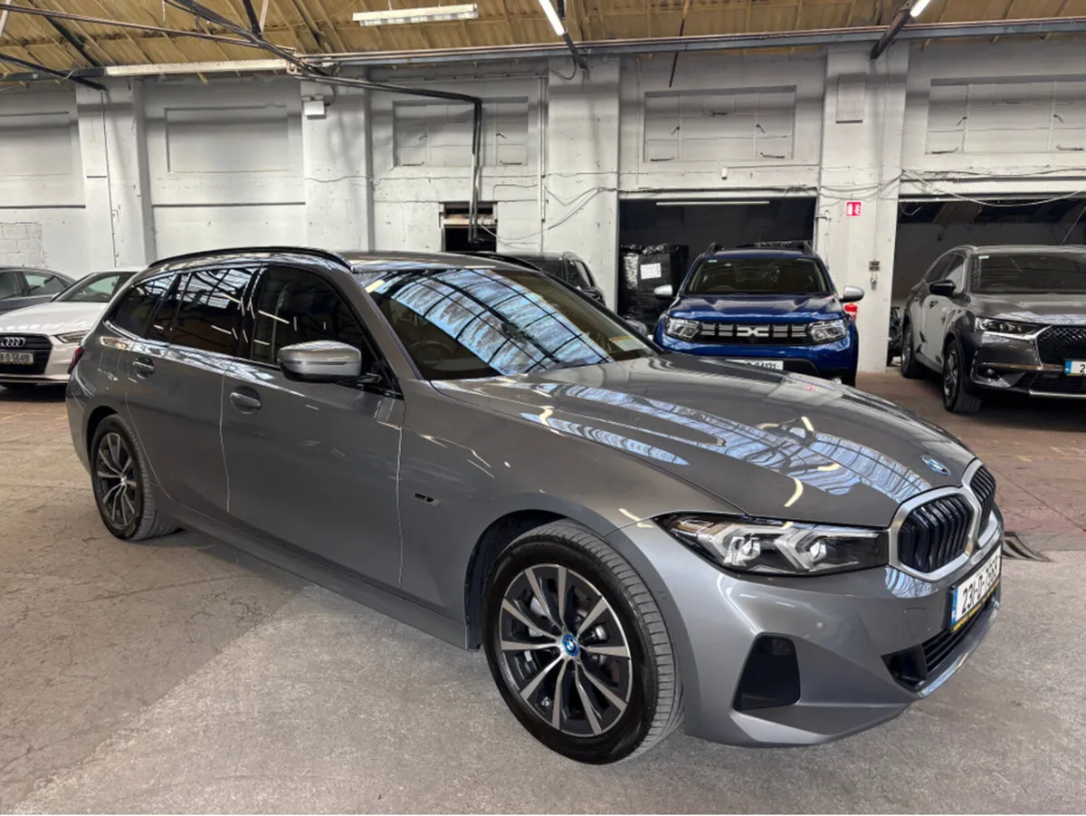 BMW 3-Series XDRIVE 330XE T3SJ 4DR AUTO - Image 1