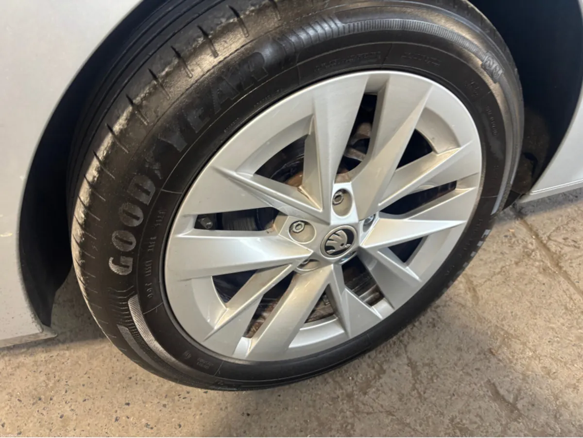 Skoda Octavia AMBITION 1.0 TSI 110 - Image 3