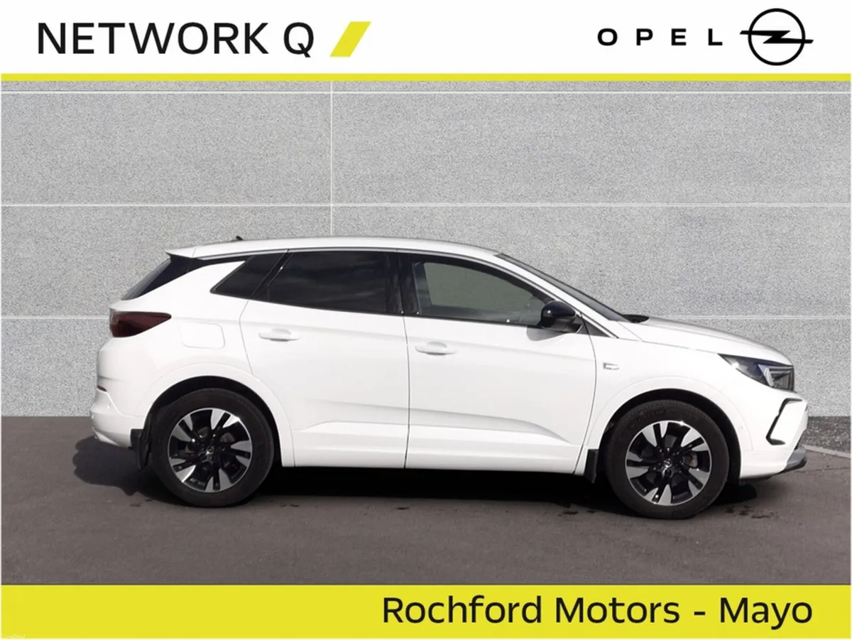 Opel Grandland X Elegance 1.2 130PS  Auto  *** LIK - Image 3