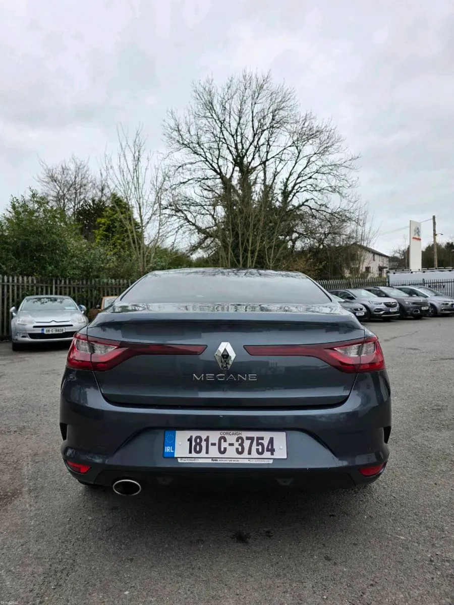 Renault Megane Signature - Image 4
