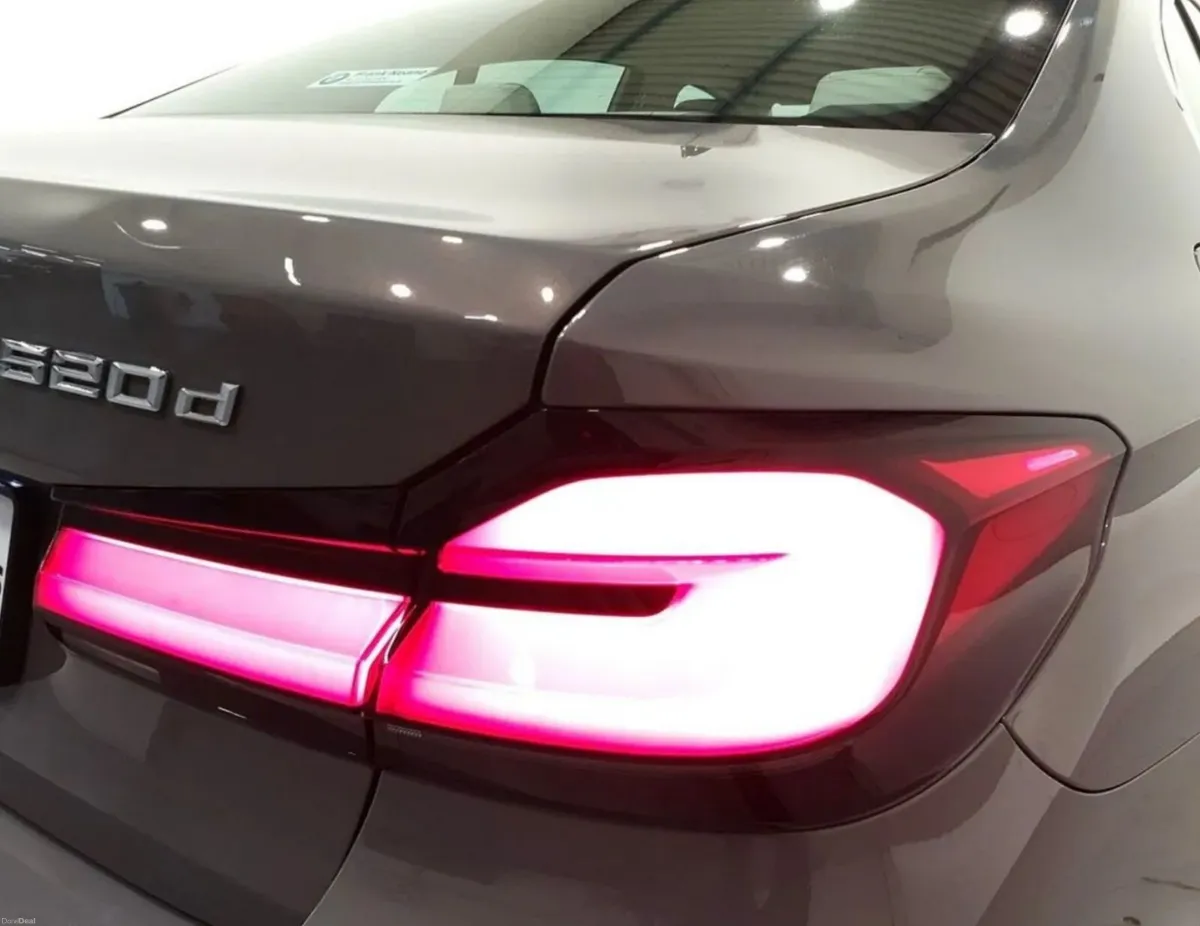 BMW 5-Series 2.0 G30  LCI Mild HYBRID Technology - Image 4