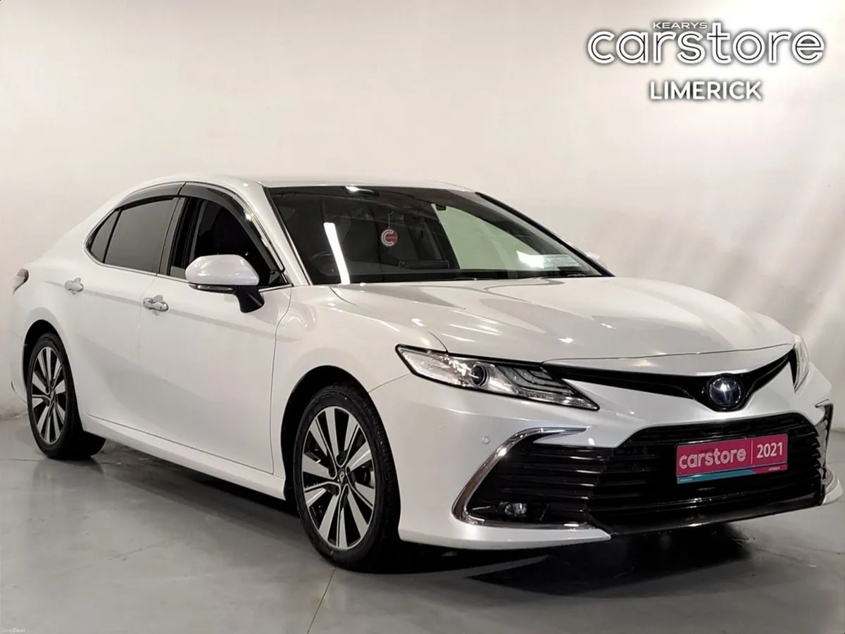 Toyota Camry 2.5 PETROL HYBRID AUTO - Image 1