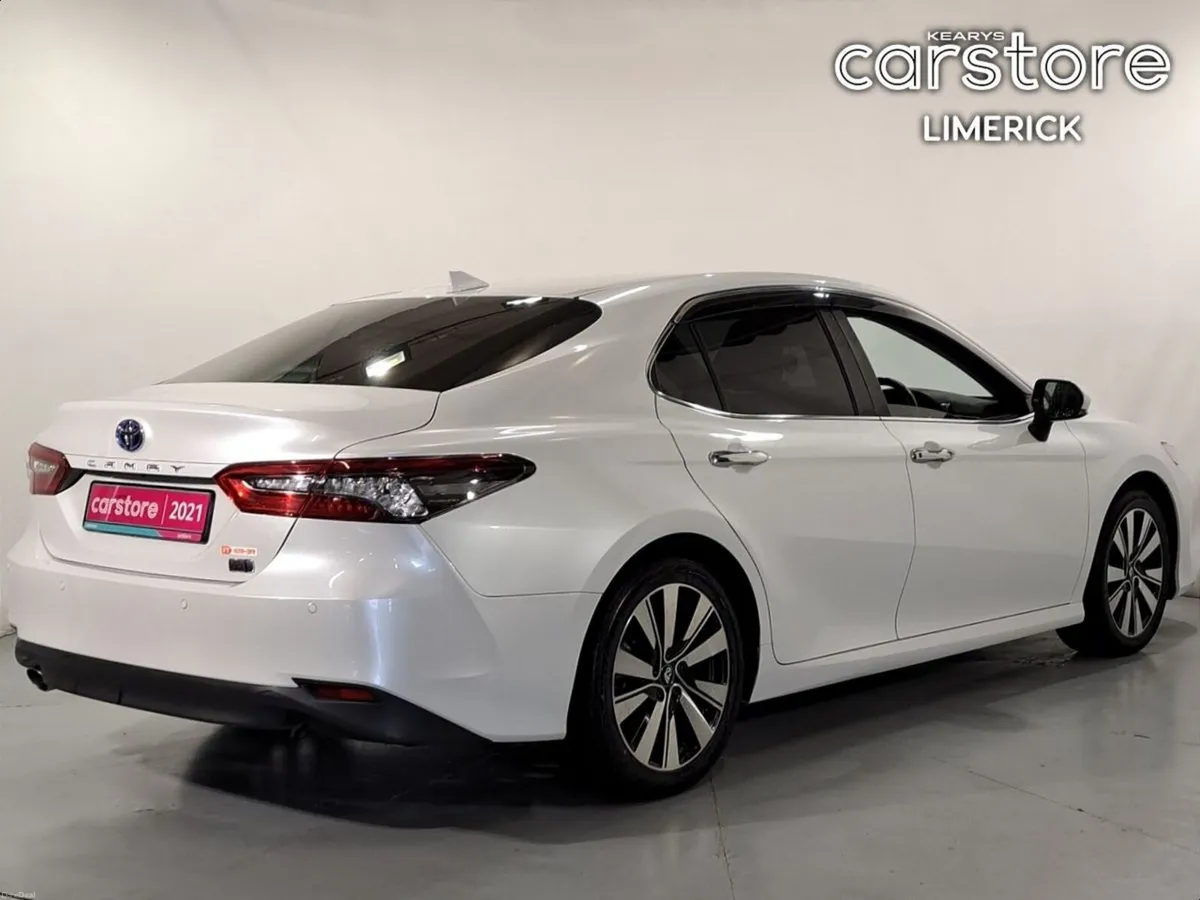 Toyota Camry 2.5 PETROL HYBRID AUTO - Image 3