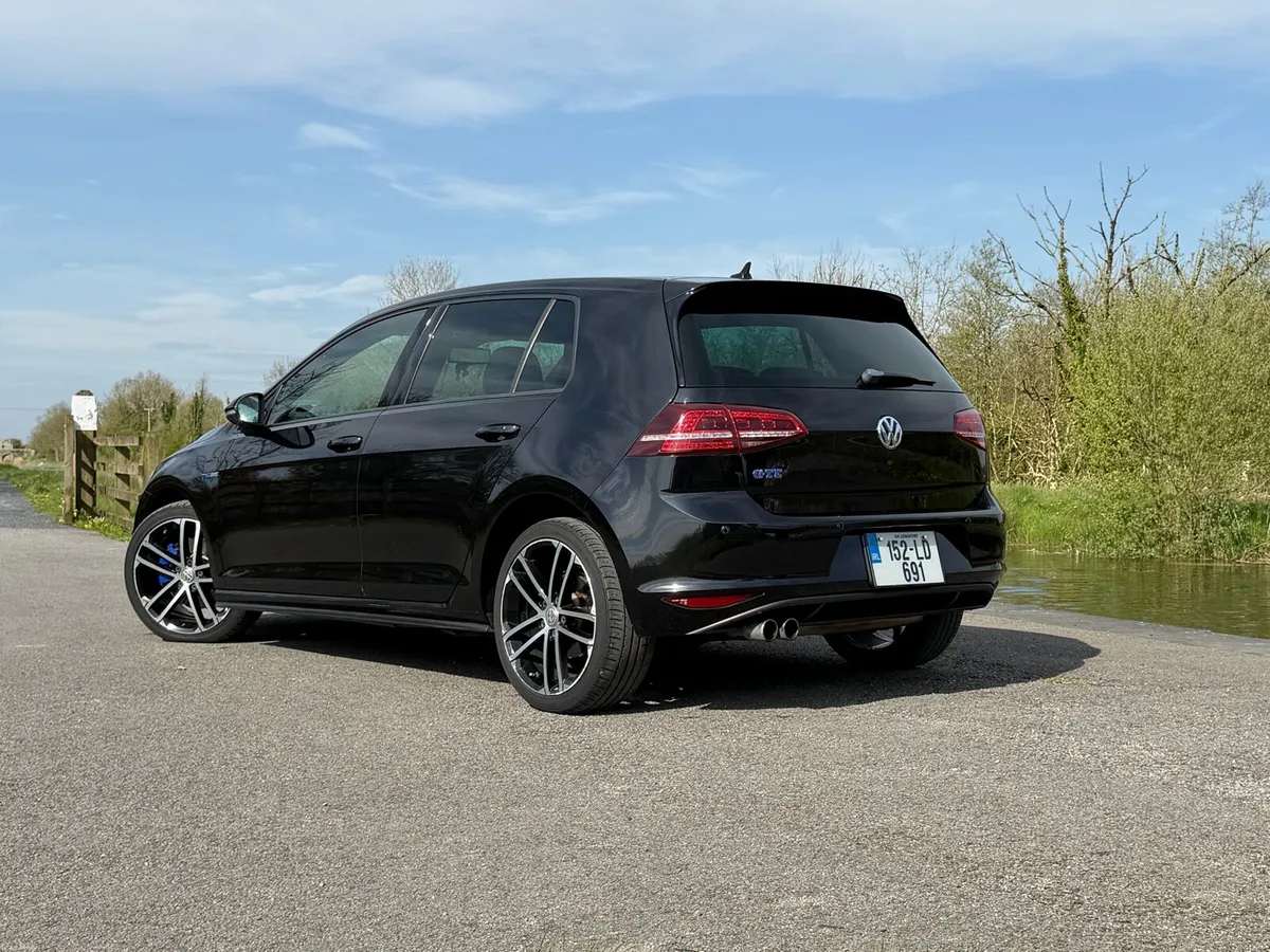 2015 VW Golf GTE1.4TSI Hybrid Immaculate Condition - Image 2