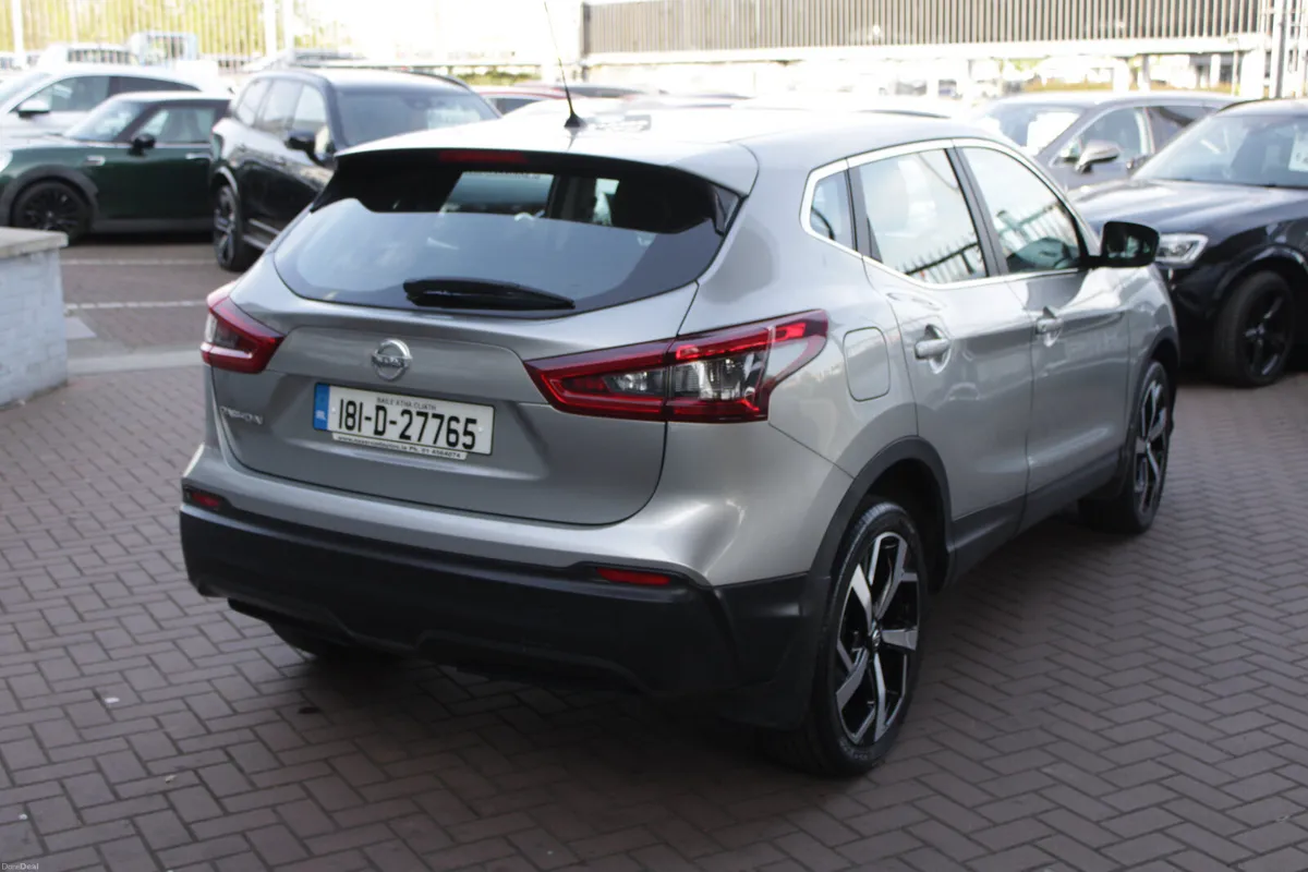 2018 NISSAN QASHQAI 4DR 1.2 PET XE - Image 4