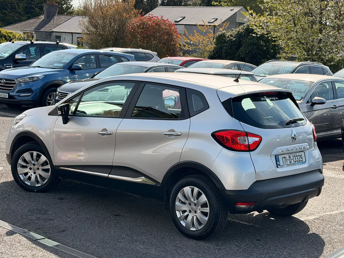 Renault Captur 2017 0.9 Nice spec - Image 3