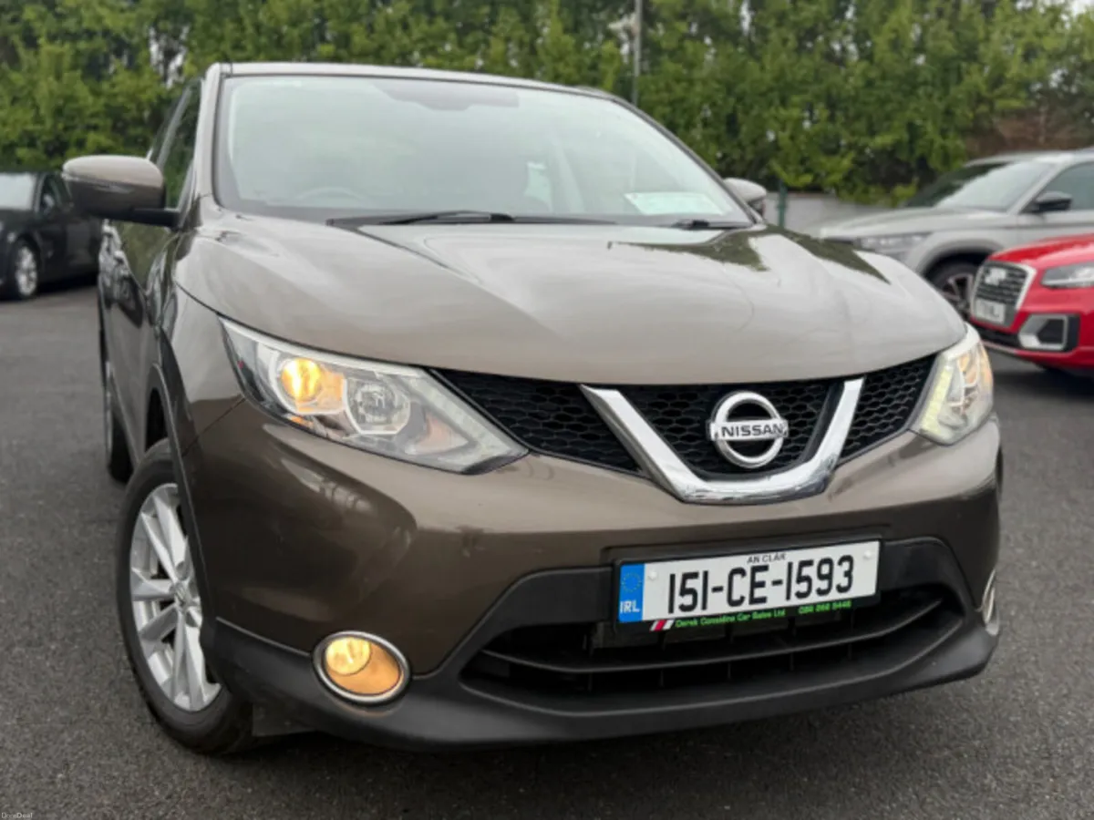 Nissan Qashqai 1.2 PET SV 5DR - Image 2
