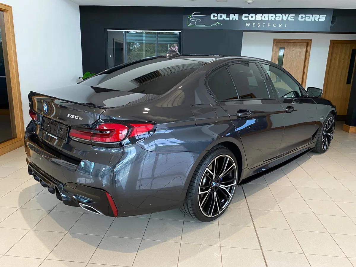 BMW 5-Series 2023 530E xDrive Msport - Image 5