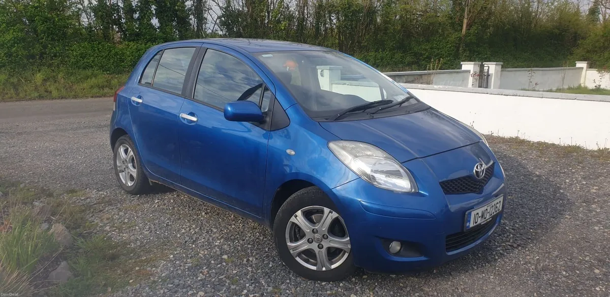 Toyota Yaris 2010 - Image 1