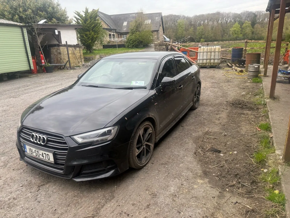 Audi A3 Saloon S-line Black Edition 1.6L - Image 2