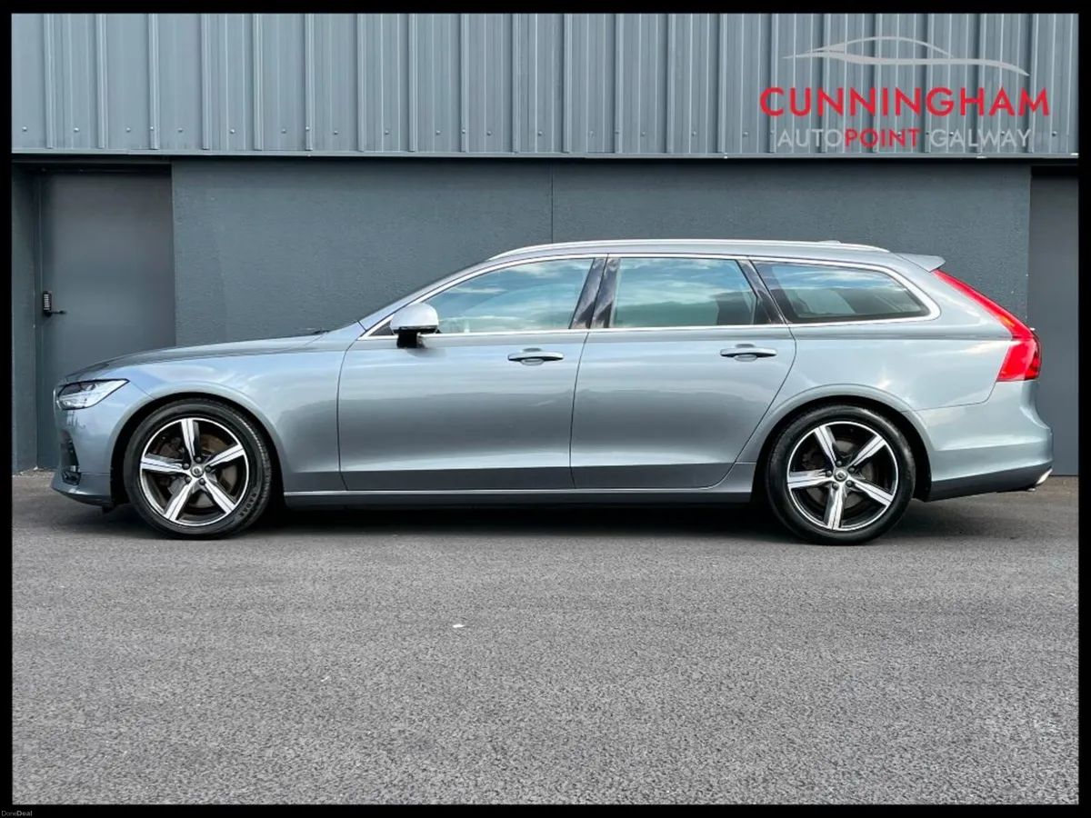Volvo V90 D5 AWD R-Design Pro 225BHP - Image 4