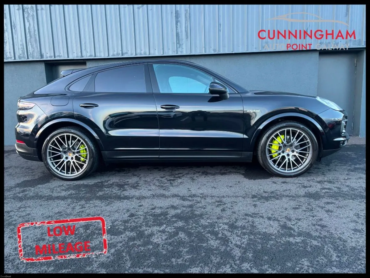 Porsche Cayenne Coupe 3.0 V6 e-hybrid - Image 3