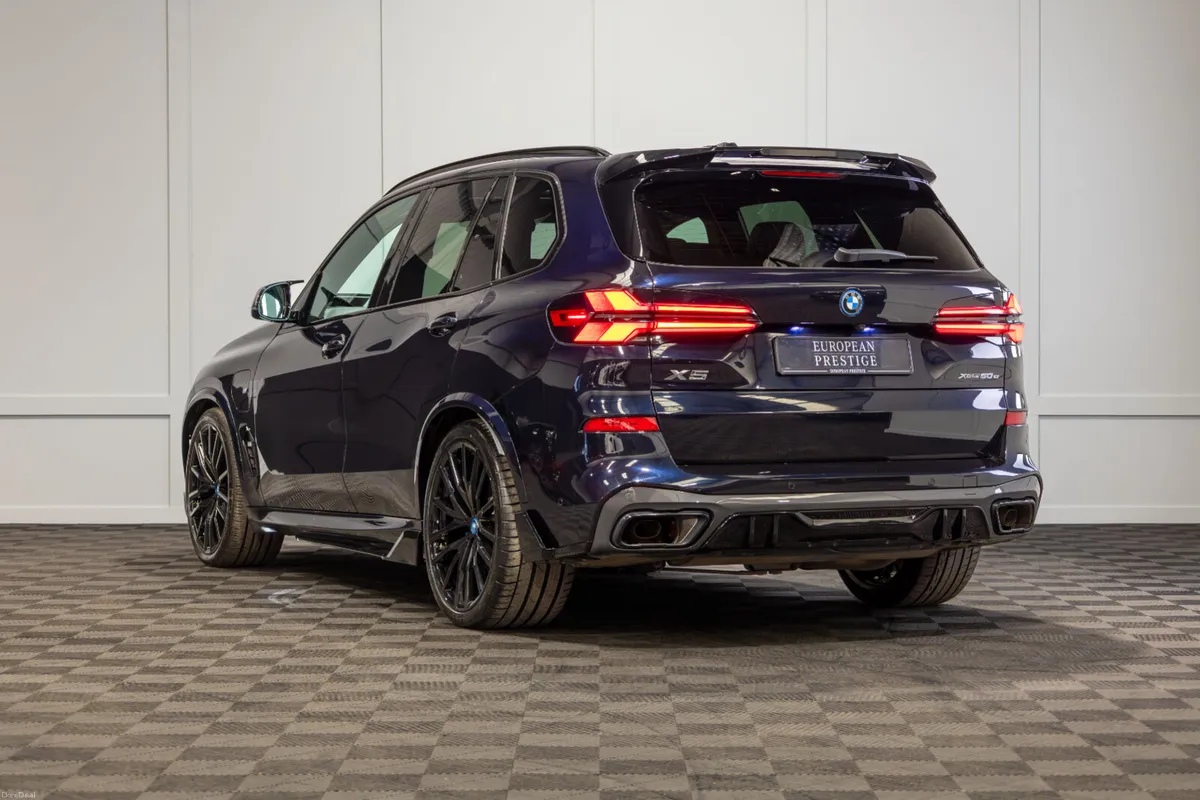 2024 BMW X5 X-Drive 50e M-Sport - Image 4