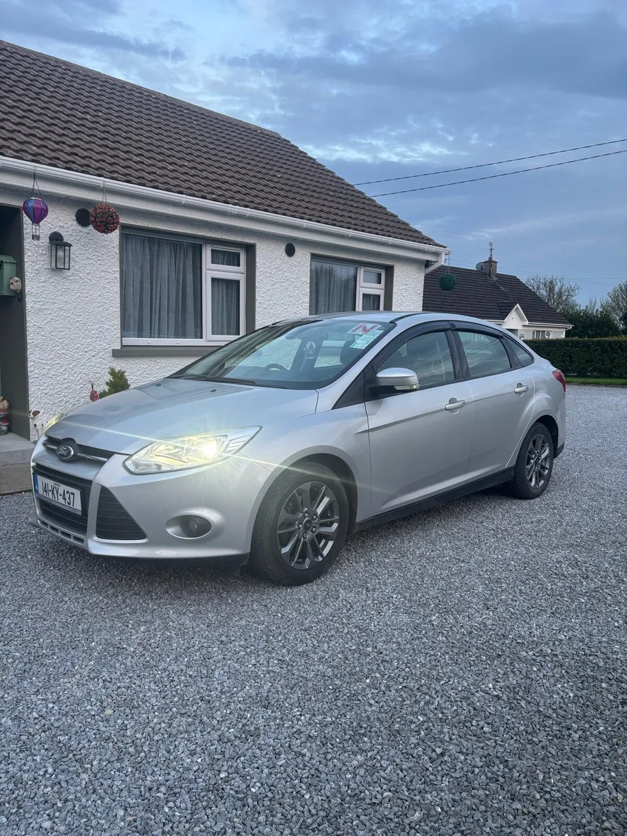2014 Ford Focus (CarPlay, LEDs, Long Tax + NCT) - Image 1