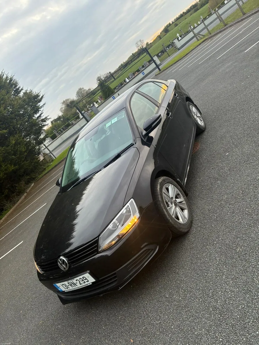 Volkswagen Jetta - Image 4