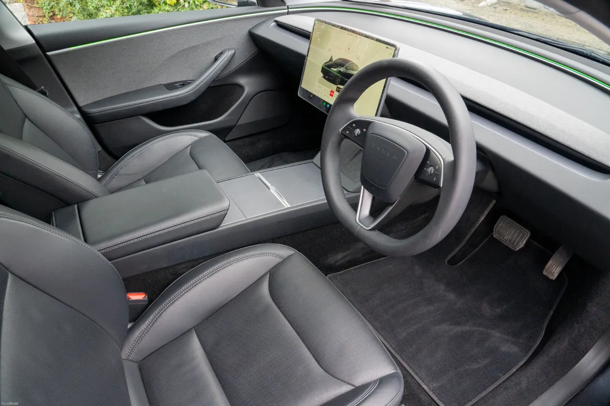 2024 Tesla Model 3 RWD Highland - Image 2