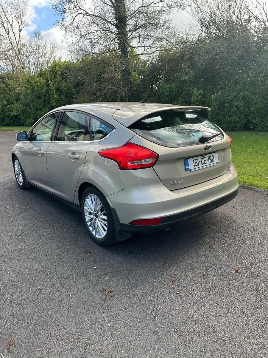 Ford Focus 2015 LOW MILEAGE - Image 4