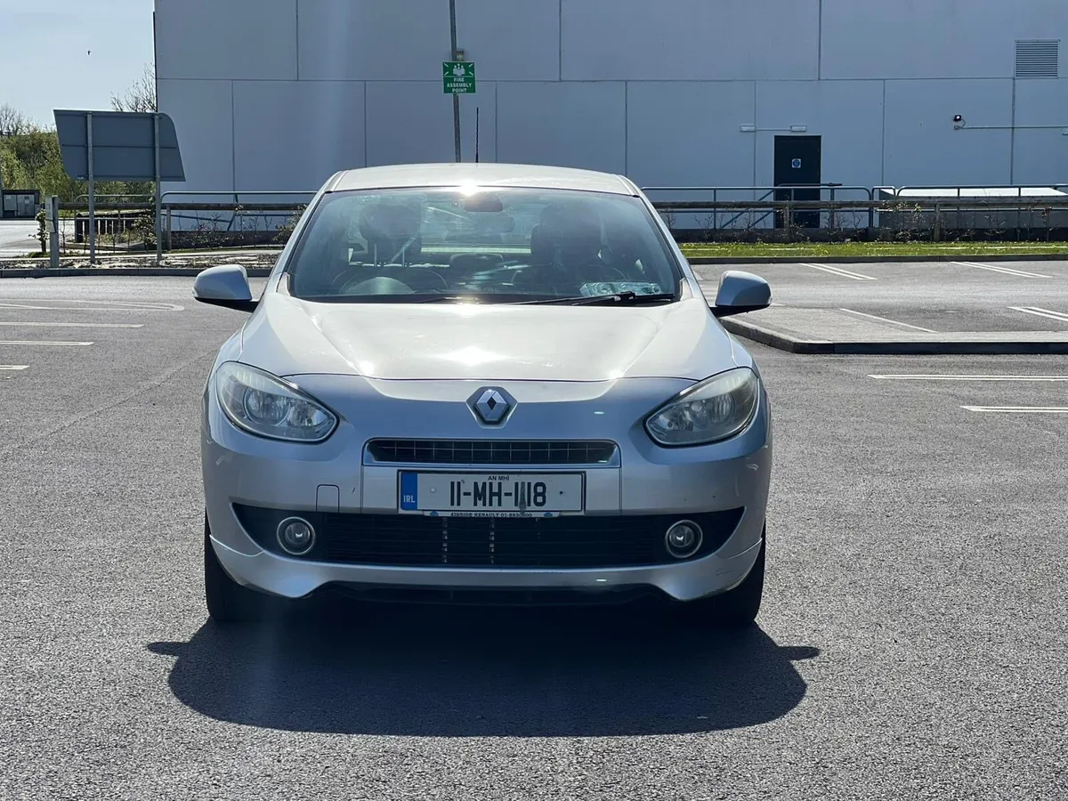 NEW NCT TO 08-06-27 and TAX - Renault Fluence 2011 - Image 2