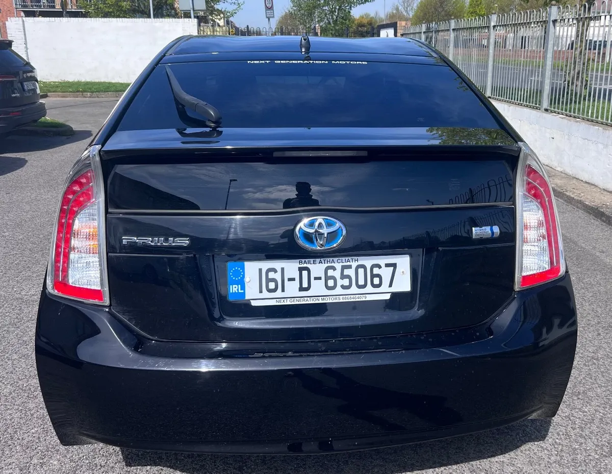 Toyota Prius 2016 - Image 3
