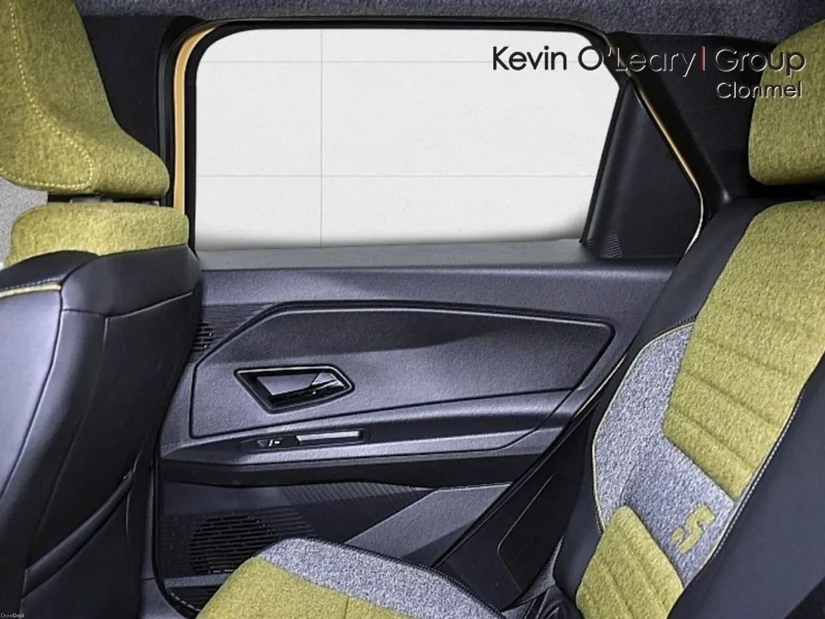 Renault 5 E-Tech Iconic 52kWh 150hp - Image 3