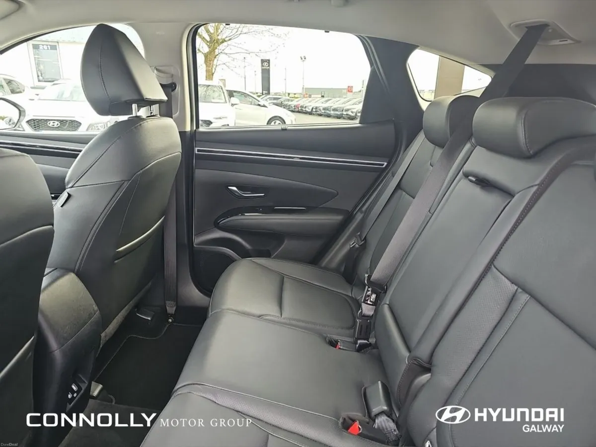 Hyundai Tucson 2WD Executive Plus - Image 6