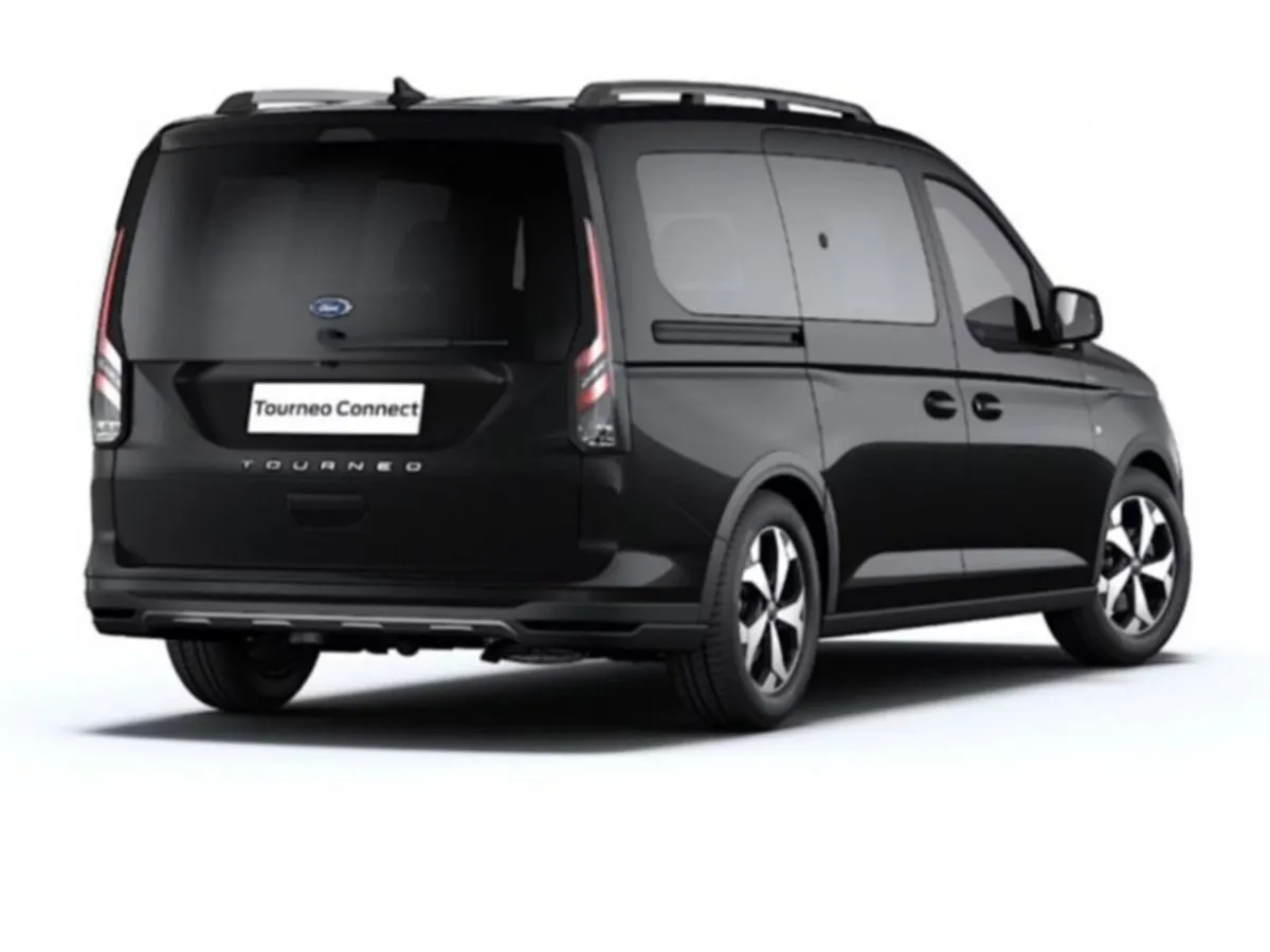 Ford Tourneo Connect Active 2.0L EcoBlue 122PS 7-s - Image 4