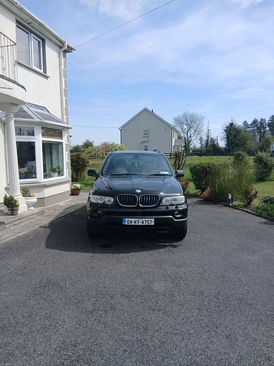 BMW X5 2004 - Image 2