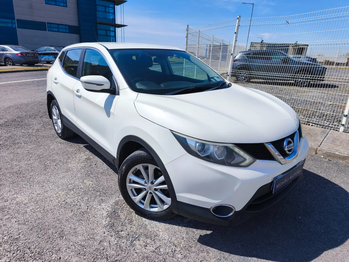 Nissan Qashqai 2015 1.5 DSL SV , Nct and Tax - Image 3