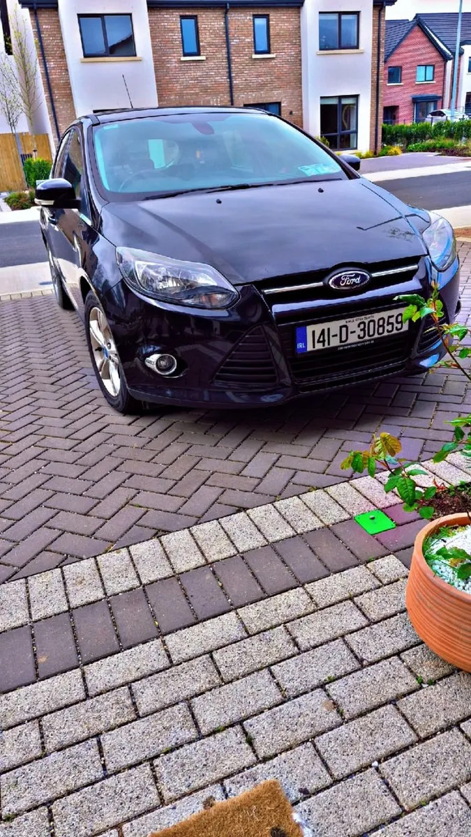Ford Focus 2014 - Image 2