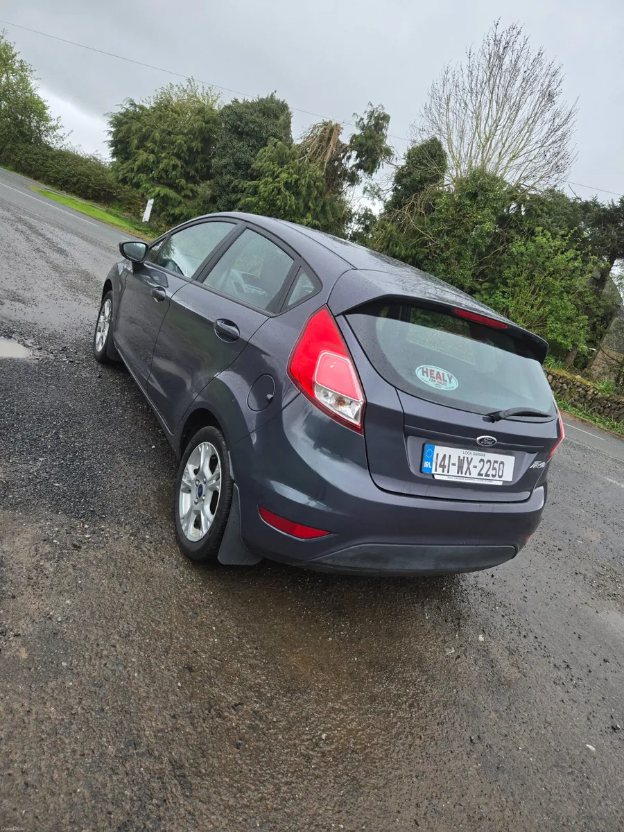 Ford Fiesta 2014 🚗 - Image 2