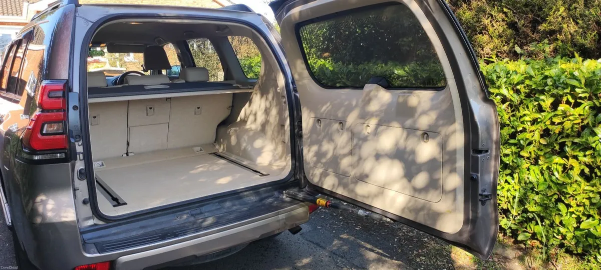 Toyota Land Cruiser 2018 - Image 3