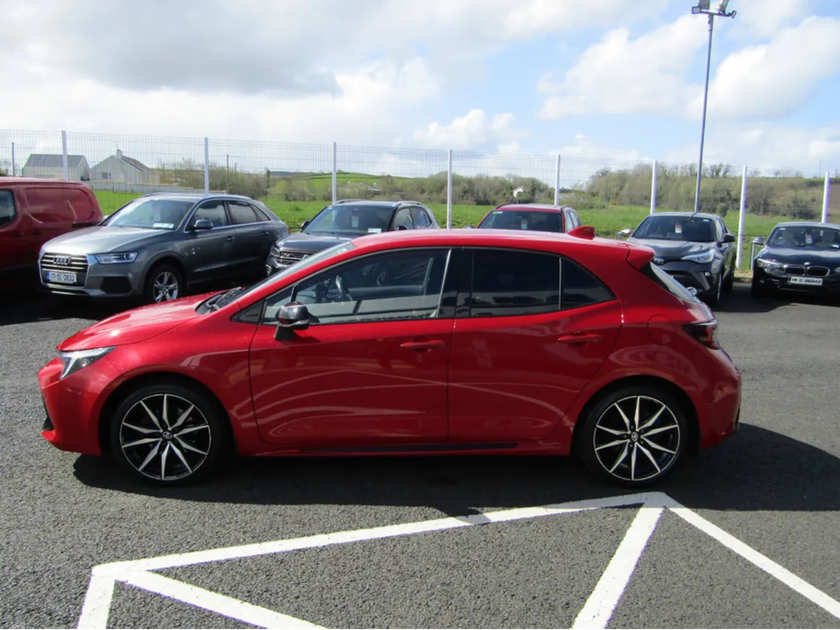 Toyota Corolla GR SPORT HEV CVT 200BHP - Image 6