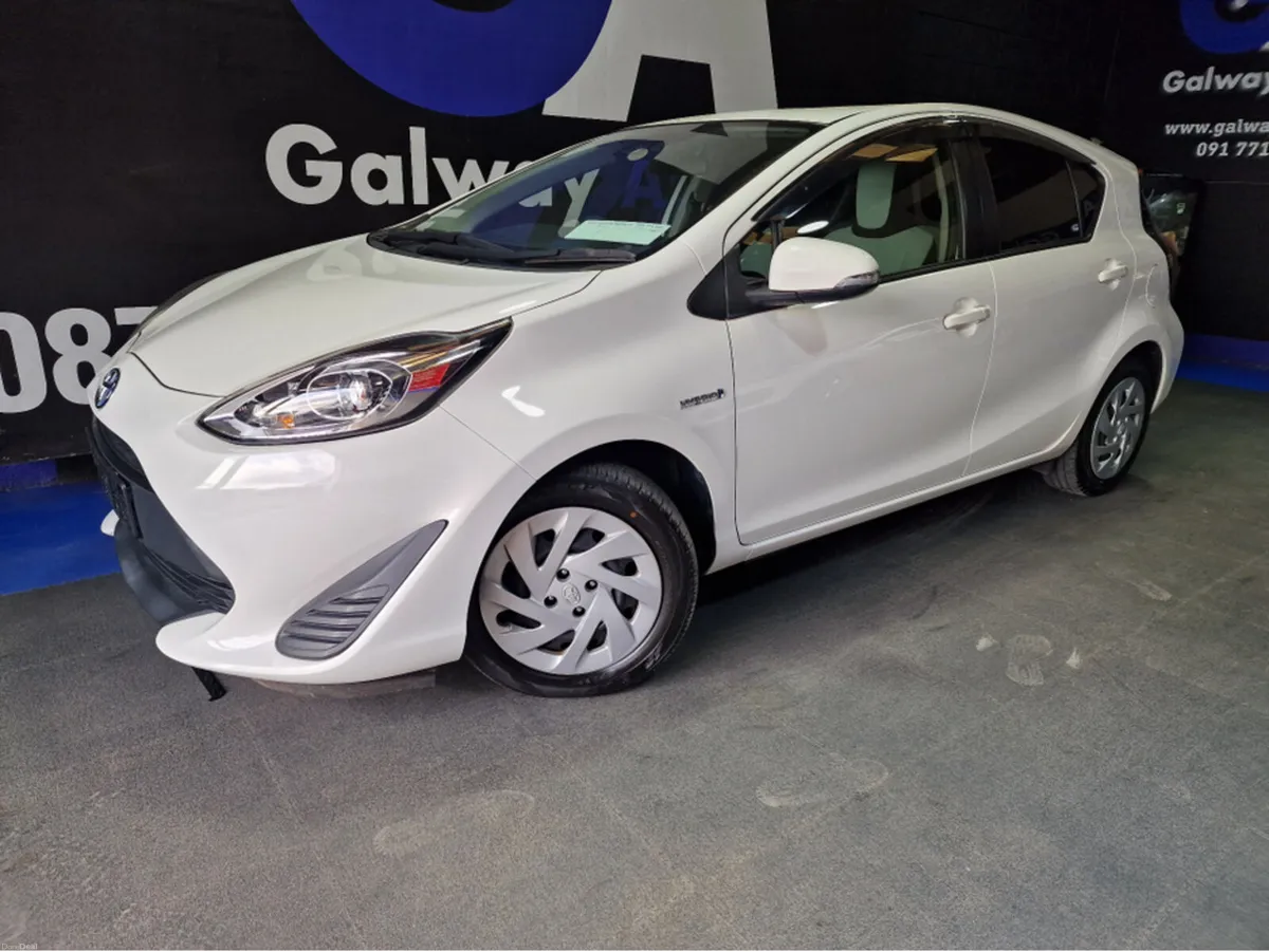 Toyota Aqua 5 **ANDROID AUTO, REAR CAMERA, 88KM FR - Image 4