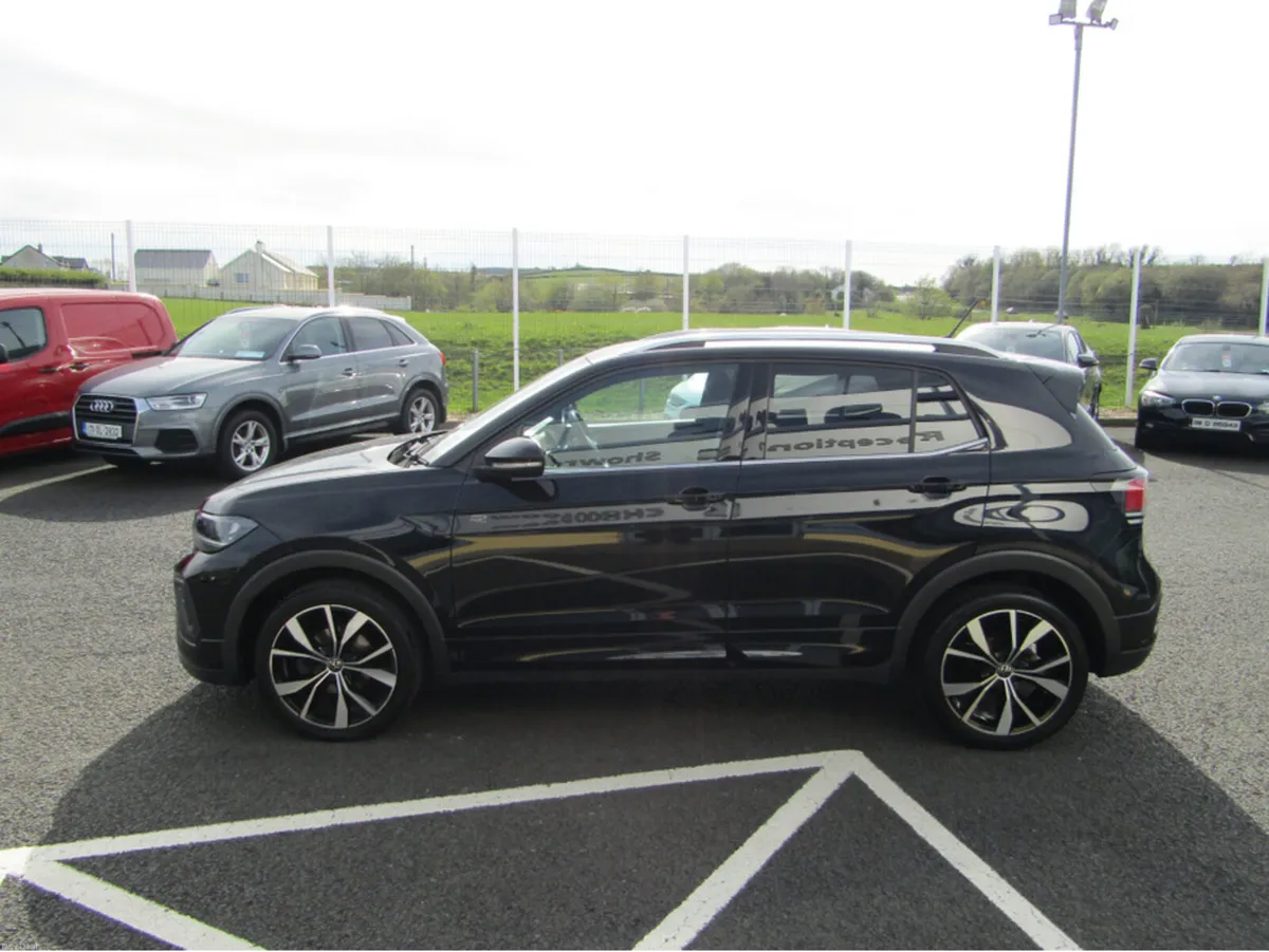 Volkswagen T-Cross R-LINE 1.0 TSI MANUAL 6SPEED FW - Image 6