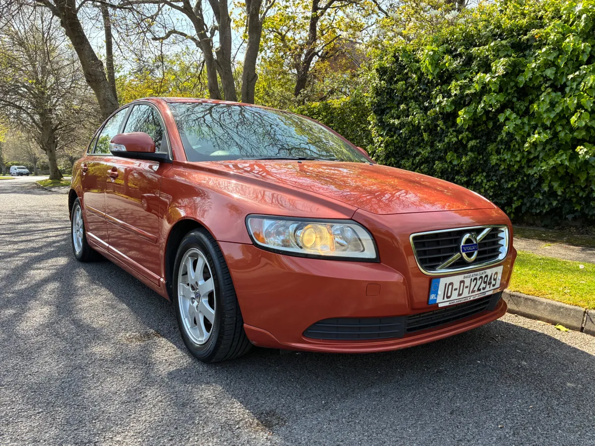 Volvo S40 - TAX - NCT - FSH - Image 1