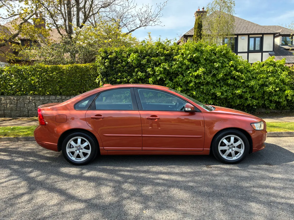 Volvo S40 - TAX - NCT - FSH - Image 4