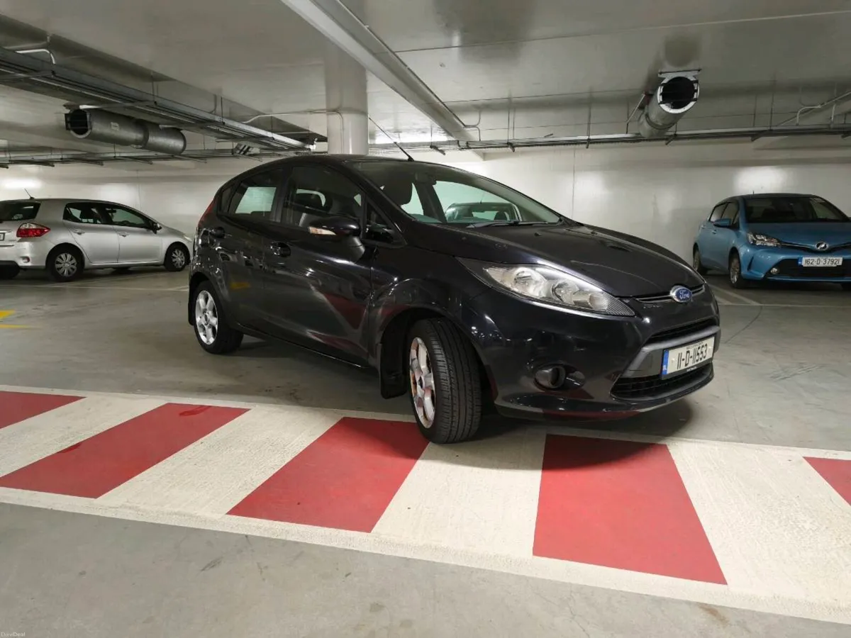 Ford fiesta  low km - Image 1
