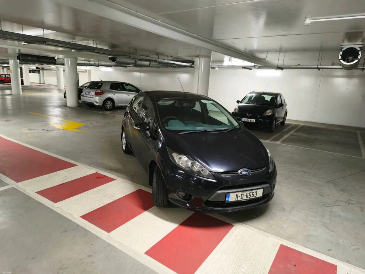 Ford fiesta  low km - Image 2