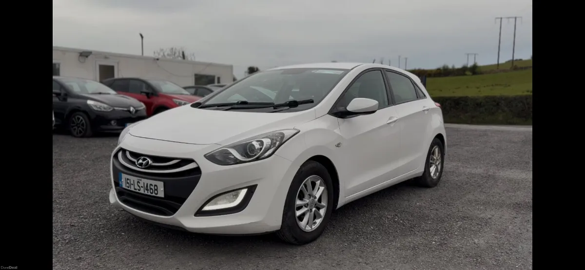 Hyundai i30 2015 1.6 diesel tax & nct - Image 3