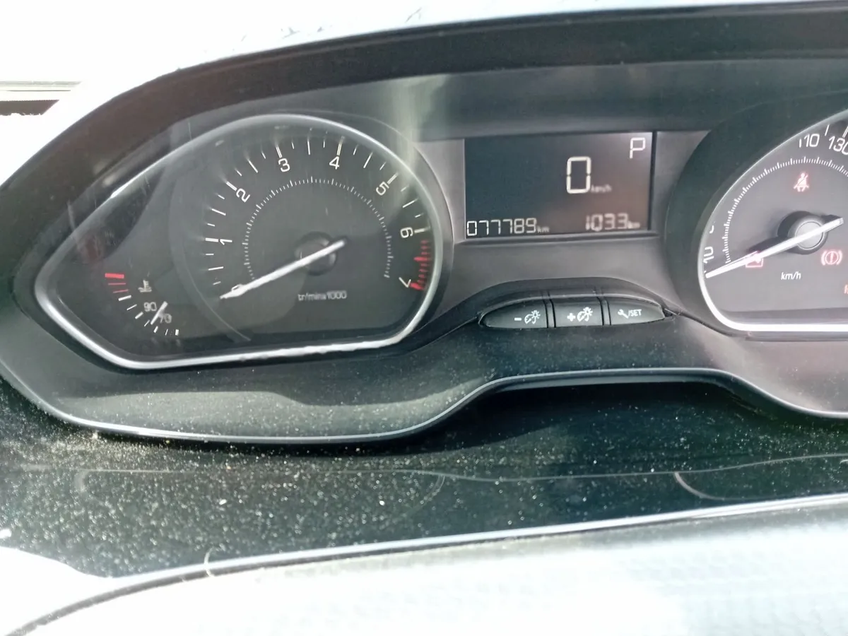 Peugeot 2008 2018 - Image 4