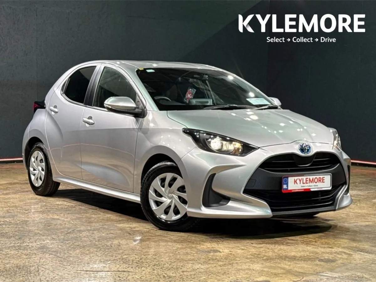 Toyota Yaris 1.5 HYBRID AUTOMATIC - CRUISE CONTROL - Image 1