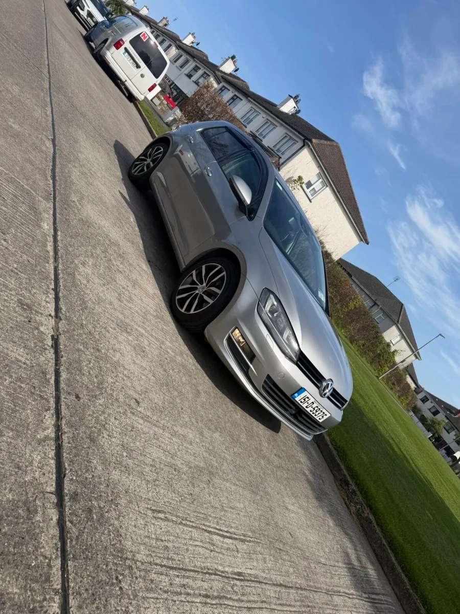 2015 Volkswagen Golf Highline TSI 1.4 - Image 2