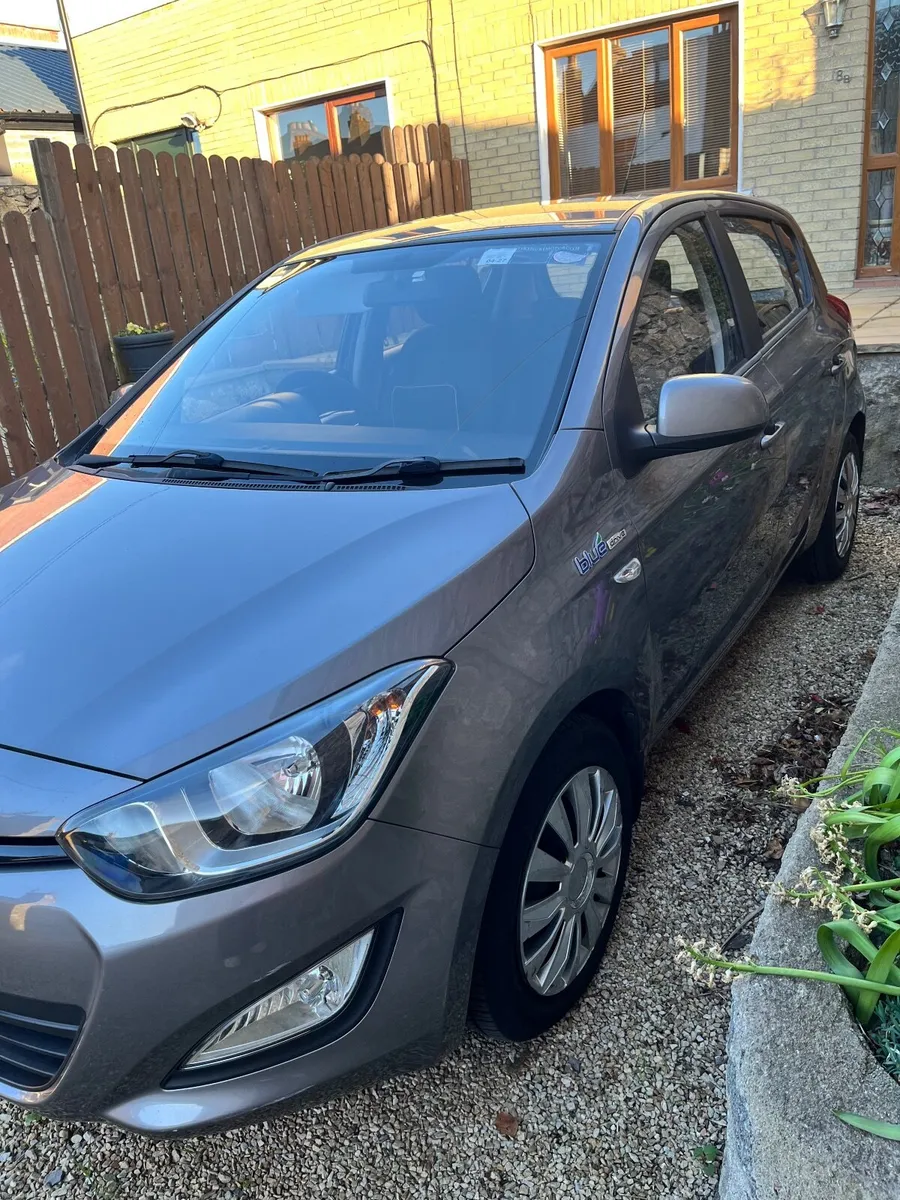 Hyundai i20 2013 - Image 2
