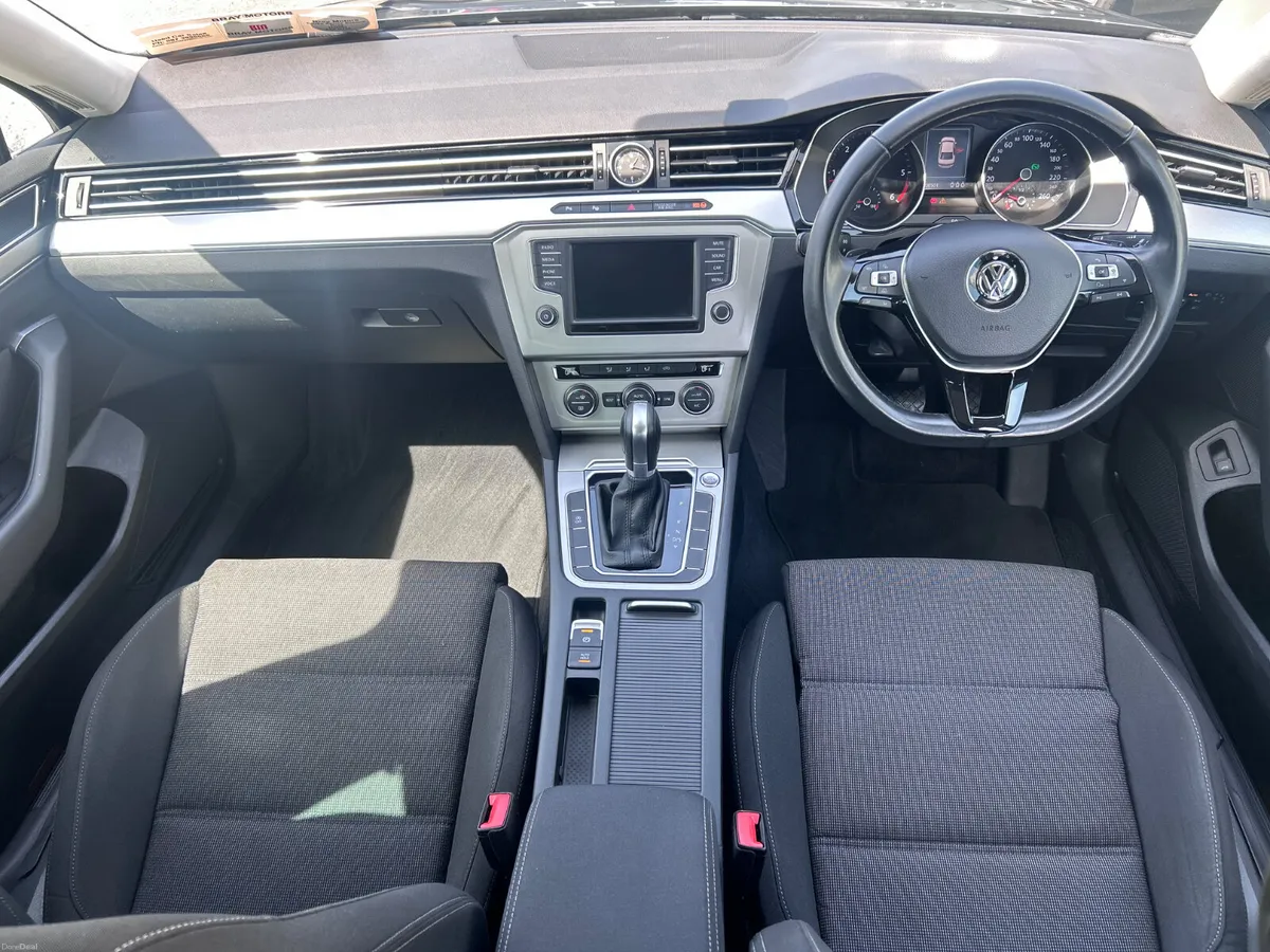 2017 VW PASSAT 1.6TDI CL DSG AUTO LOW KMS - Image 2